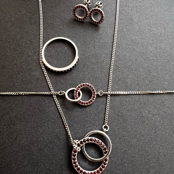 4 piece dainty real Czech garnet jewelry set - Picture 2 of 12